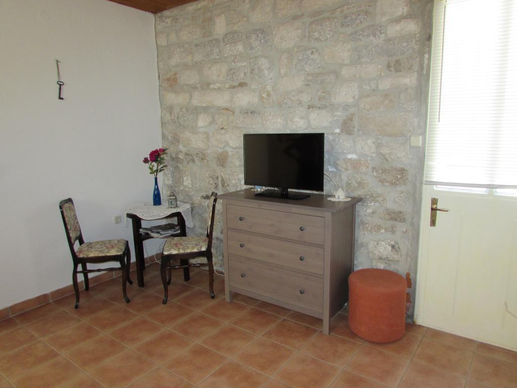 Apartments Madirazza Trogir Bagian luar foto