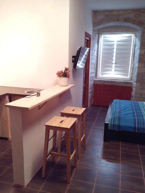 Apartments Madirazza Trogir Ruang foto